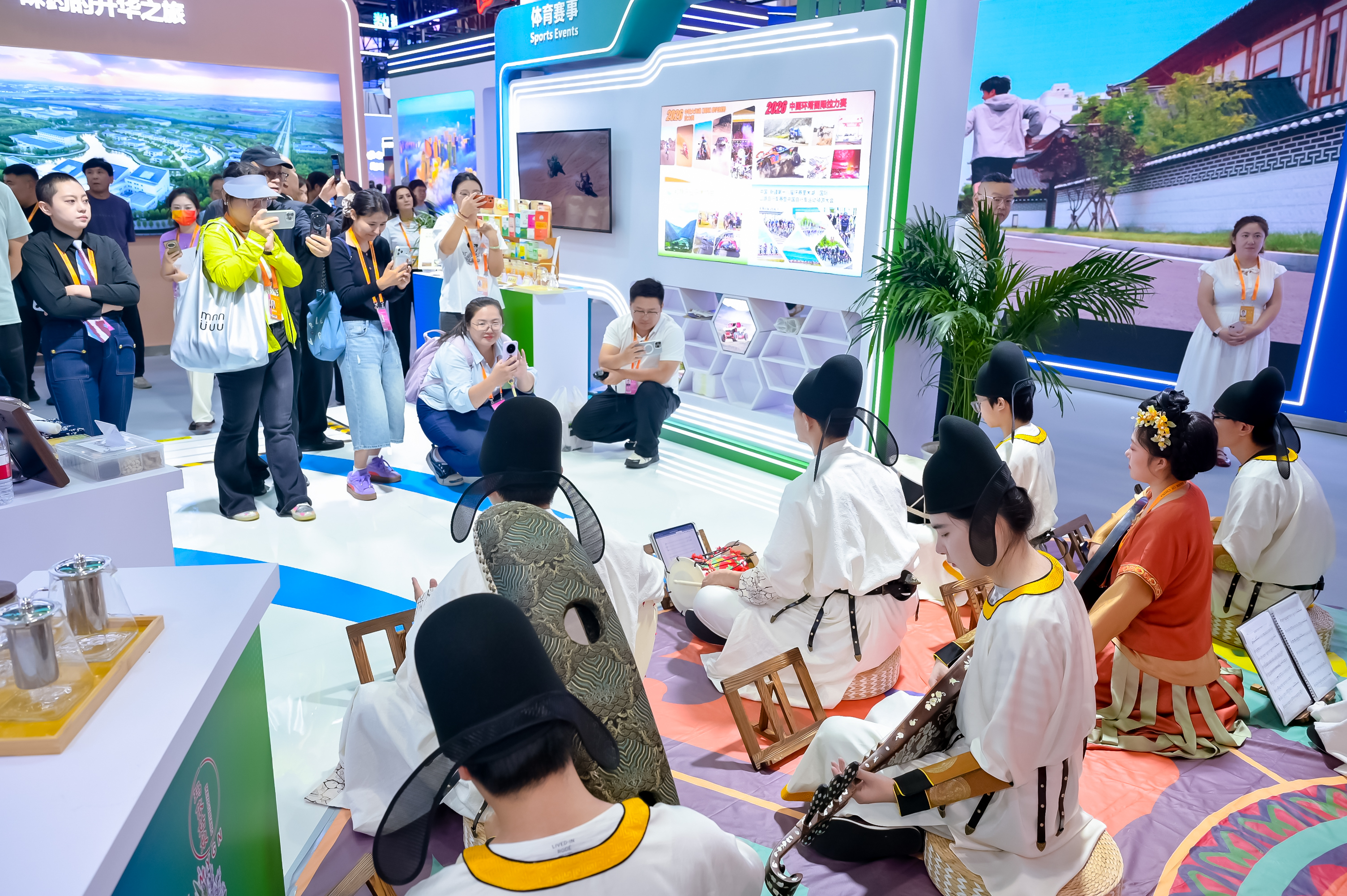 2026服贸会新疆展台(图5)